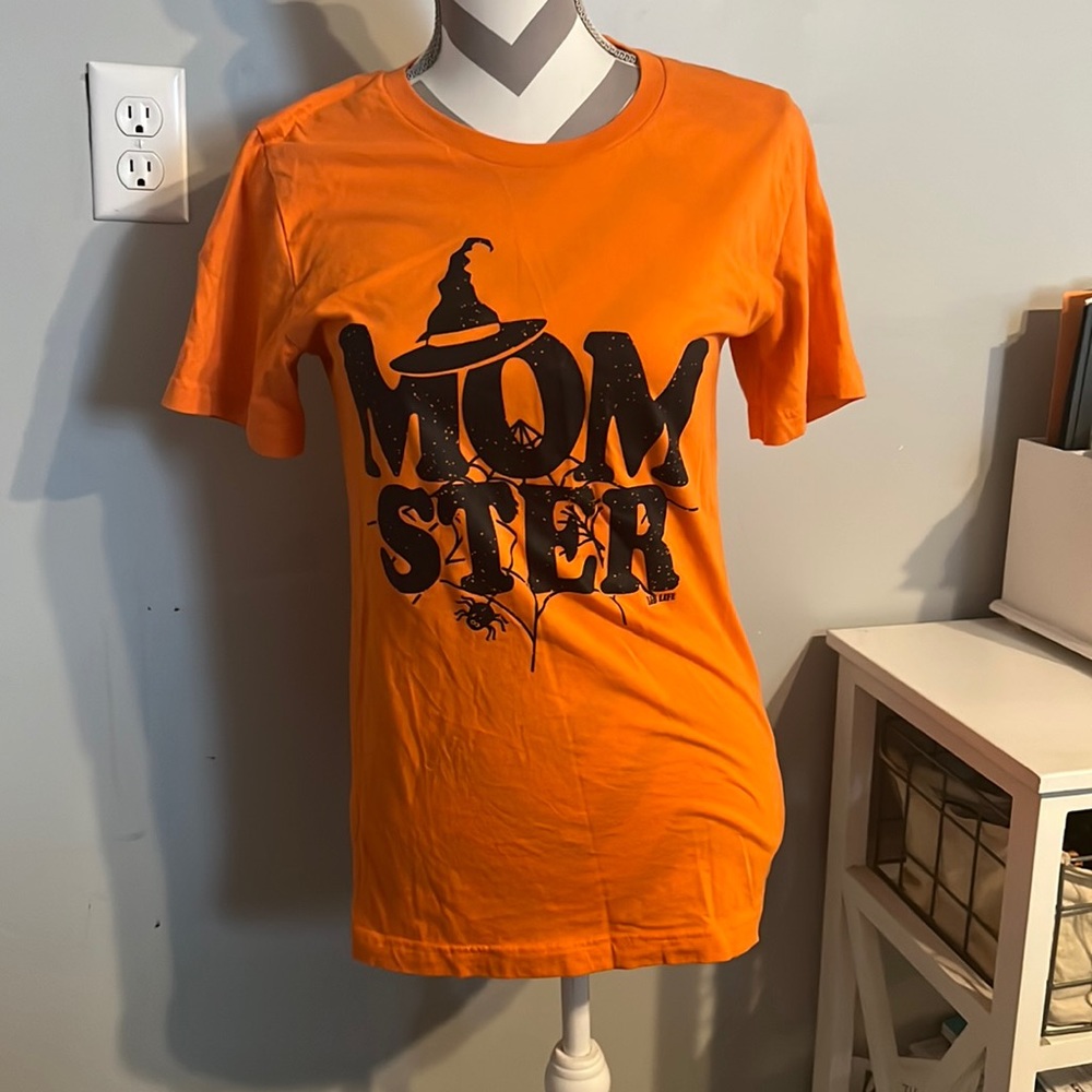 Mom Halloween tshirt